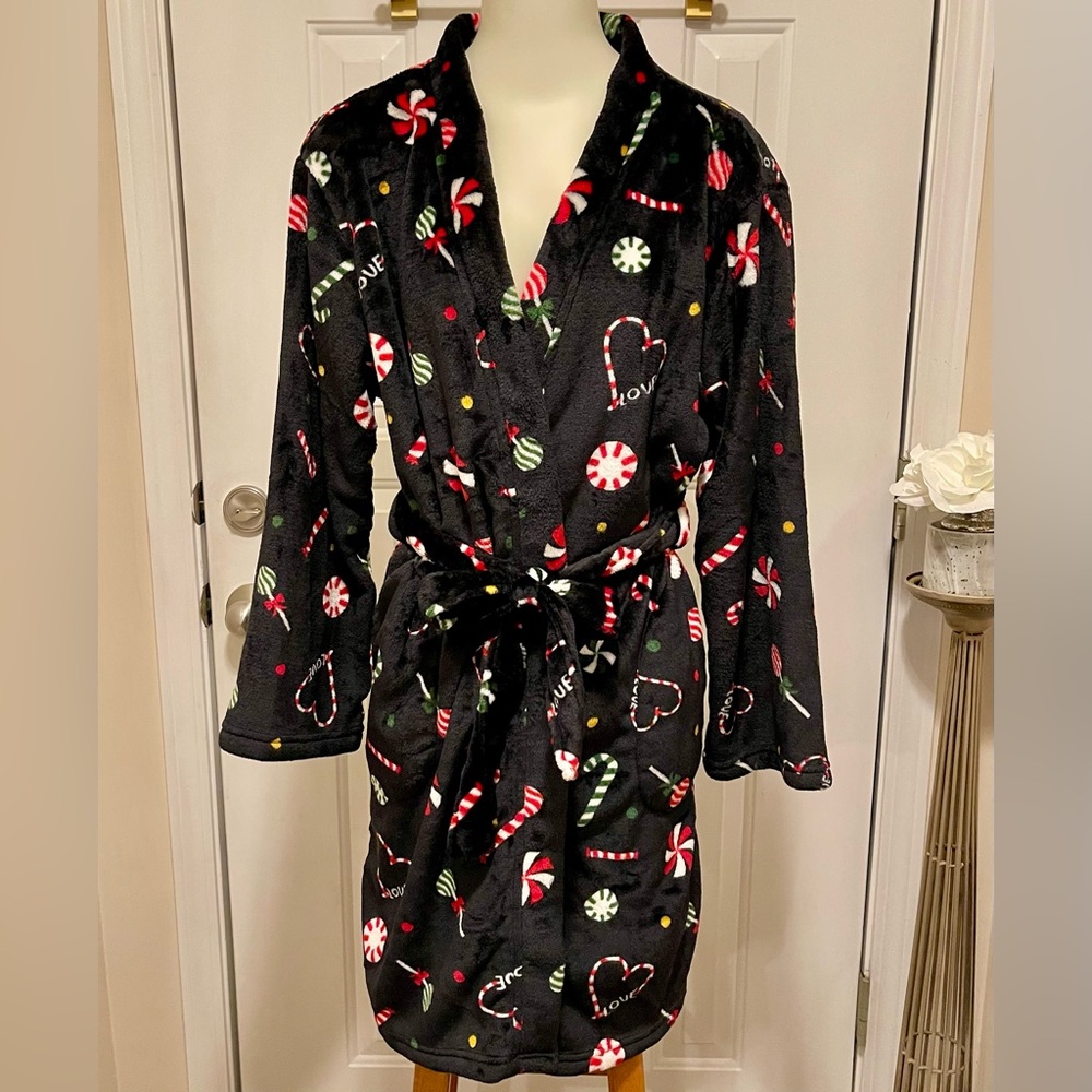 NWT ED BY ELLEN DEGENERES Cozy CHRISTMAS Women's Robe SMALL MEDIUM
